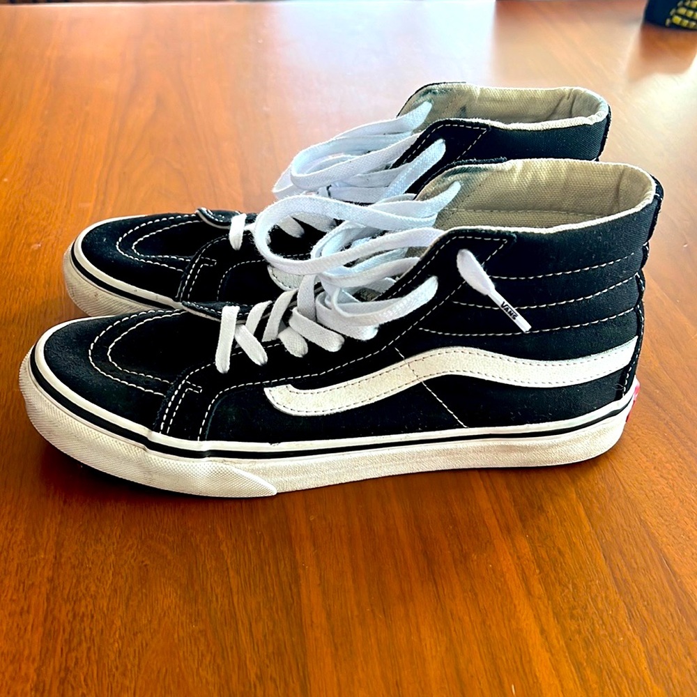 Vans Sk8-Hi shoes with brand new laces.